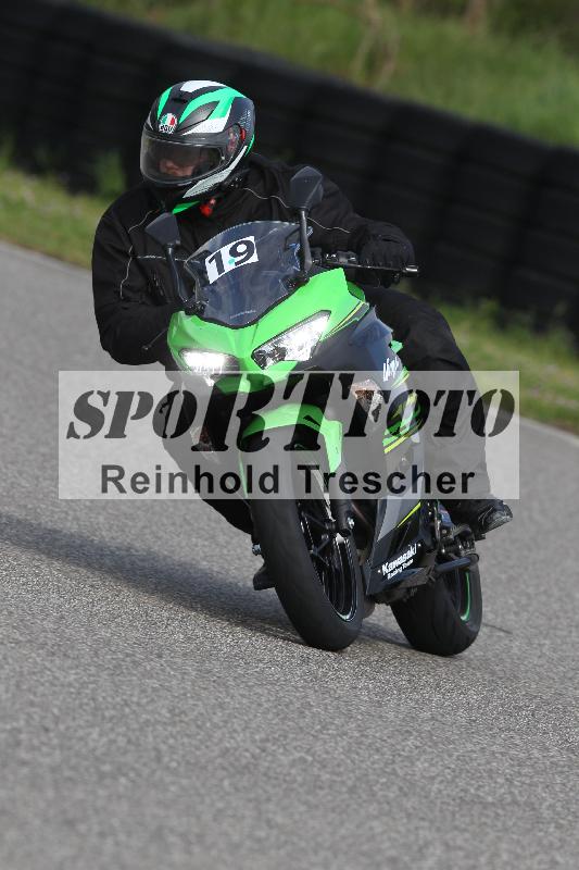 /Archiv-2025/10 23.04.2025 Cornu Master School ADR/gruen-vert/19